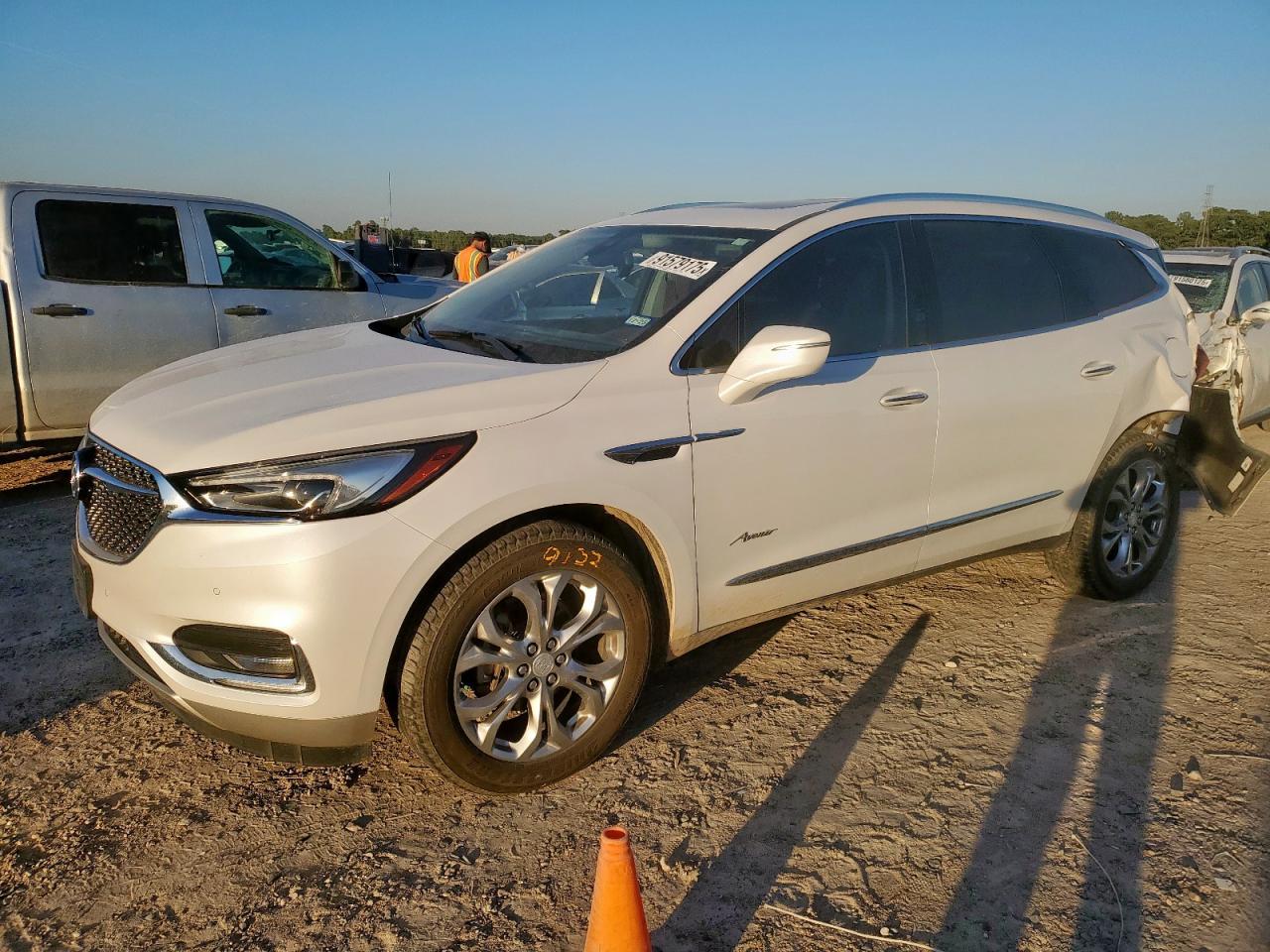 2018 BUICK ENCLAVE AVENIR