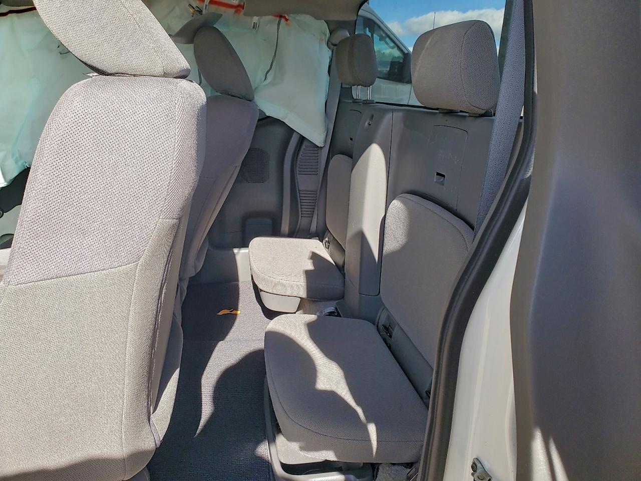 2017 NISSAN Frontier