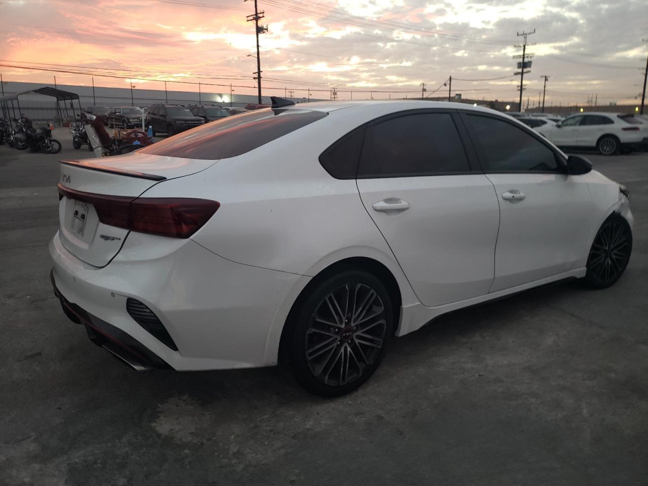 2023 KIA FORTE