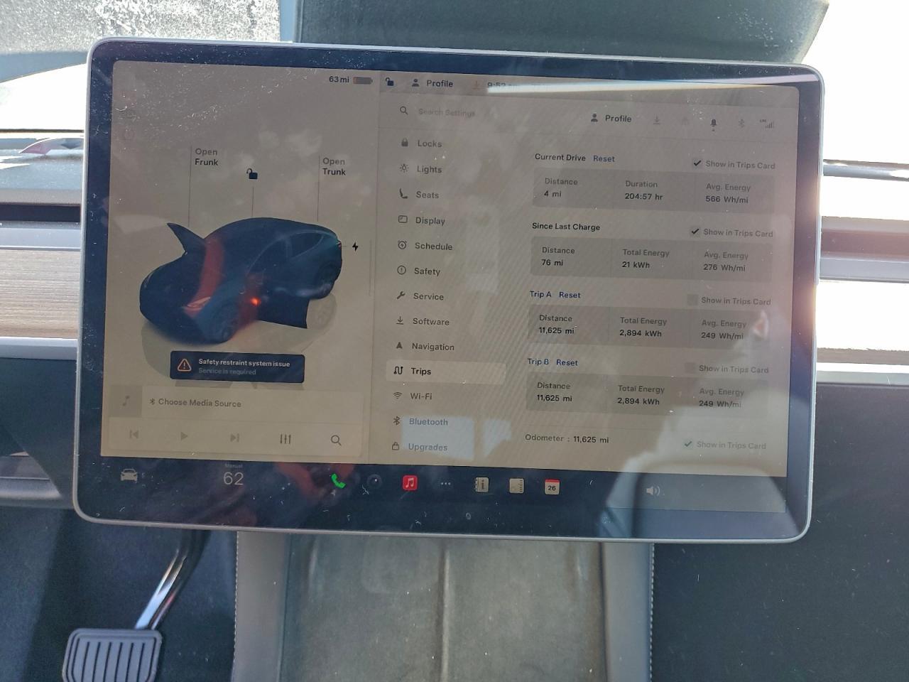 2025 TESLA MODEL Y