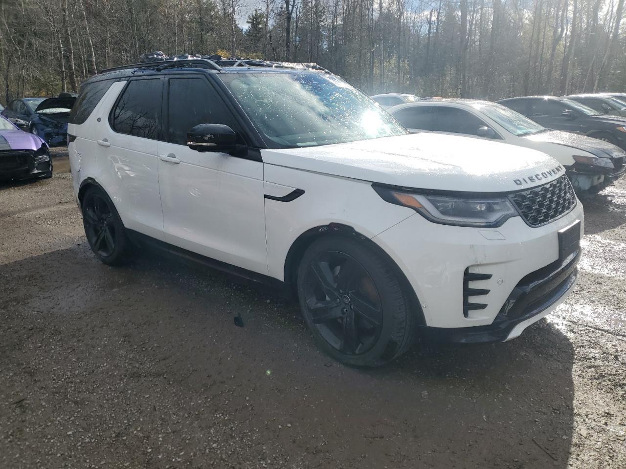 2024 LAND ROVER Discovery
