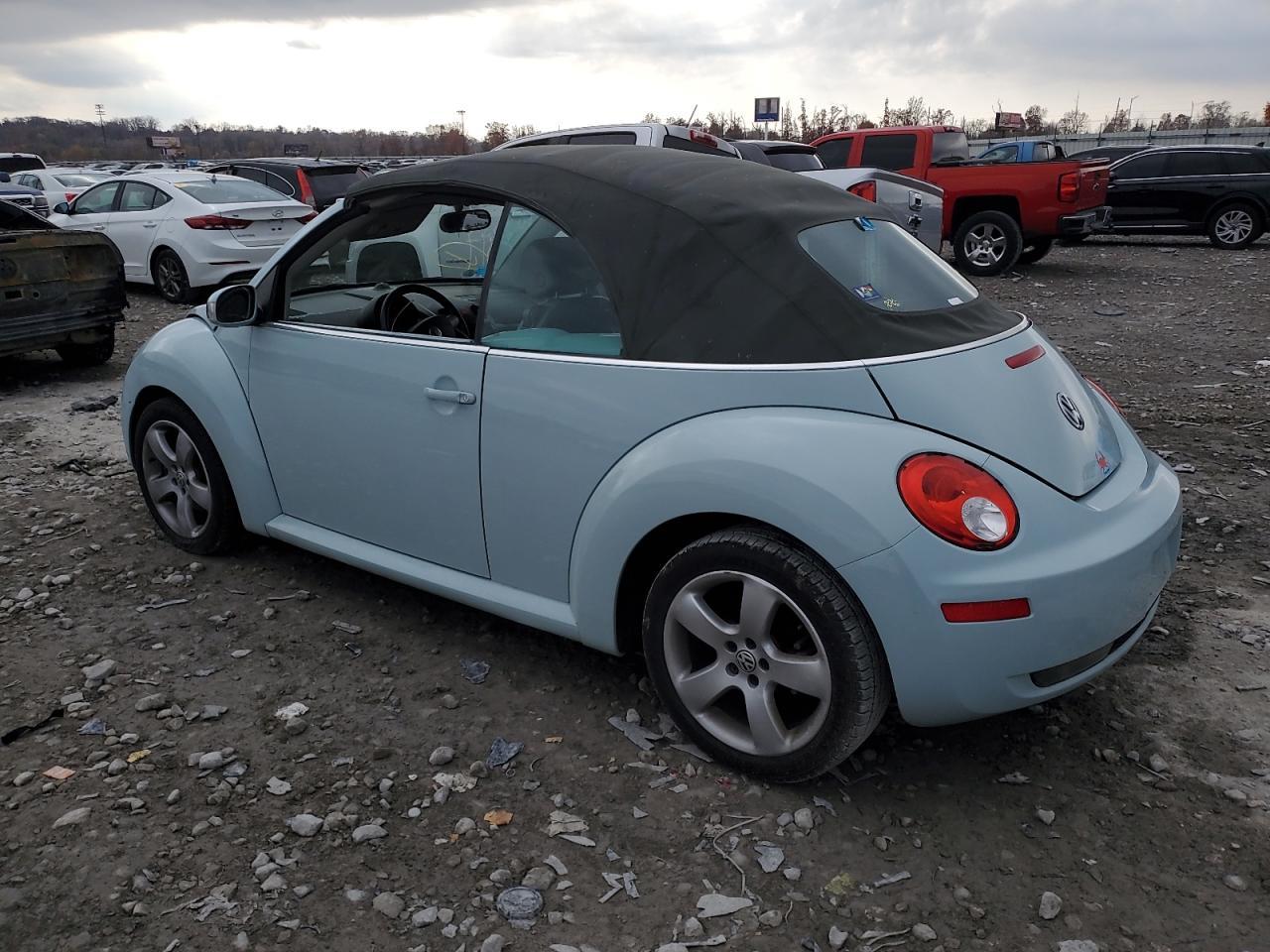 2006 VOLKSWAGEN Beetle