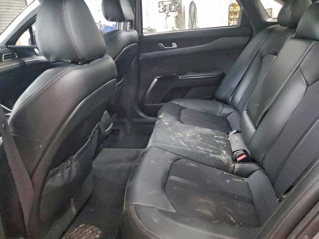 2023 KIA K5