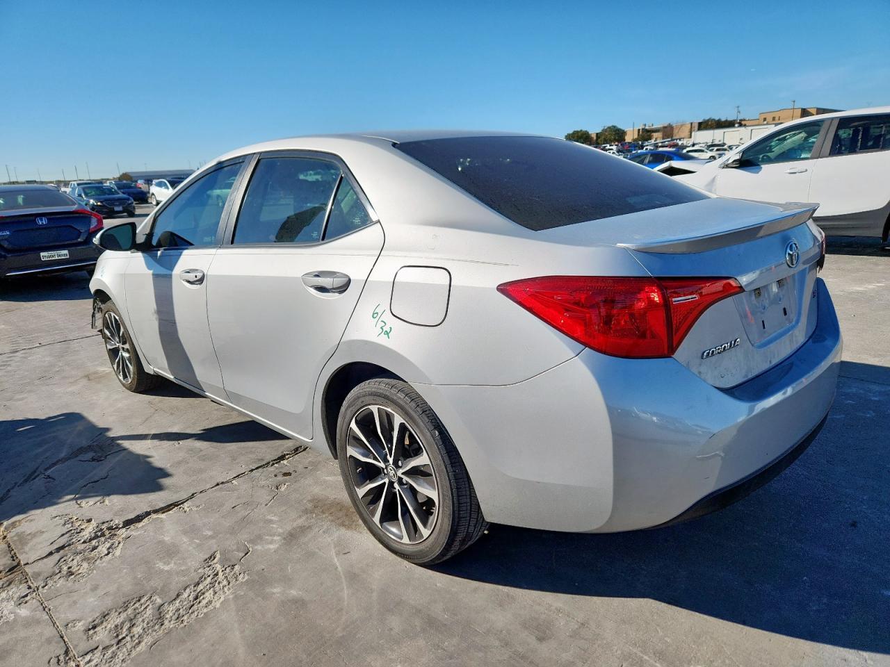 2019 TOYOTA COROLLA