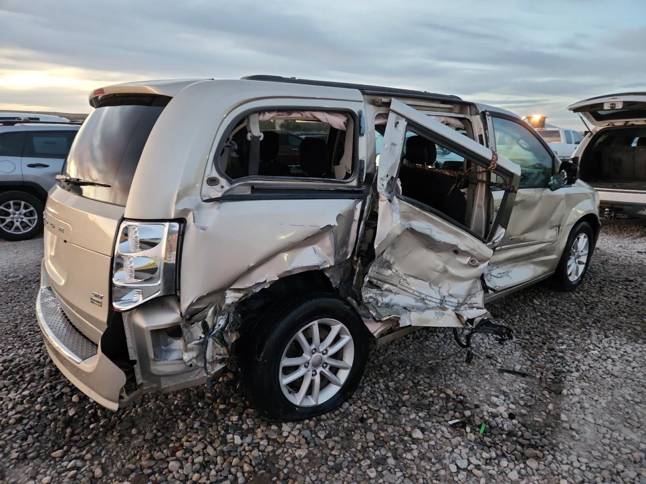 2014 DODGE GRAND CARAVAN