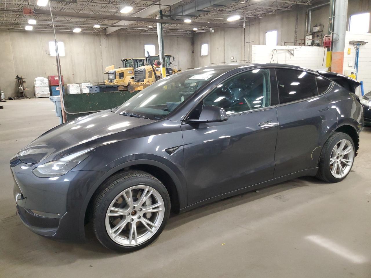 2024 TESLA MODEL Y