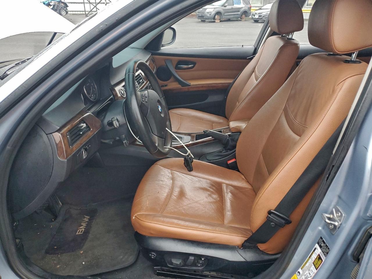 2011 BMW 3 SERIES