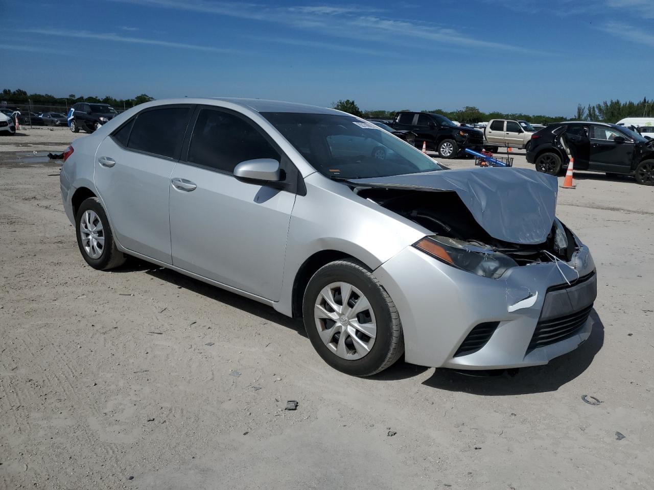 2015 TOYOTA COROLLA