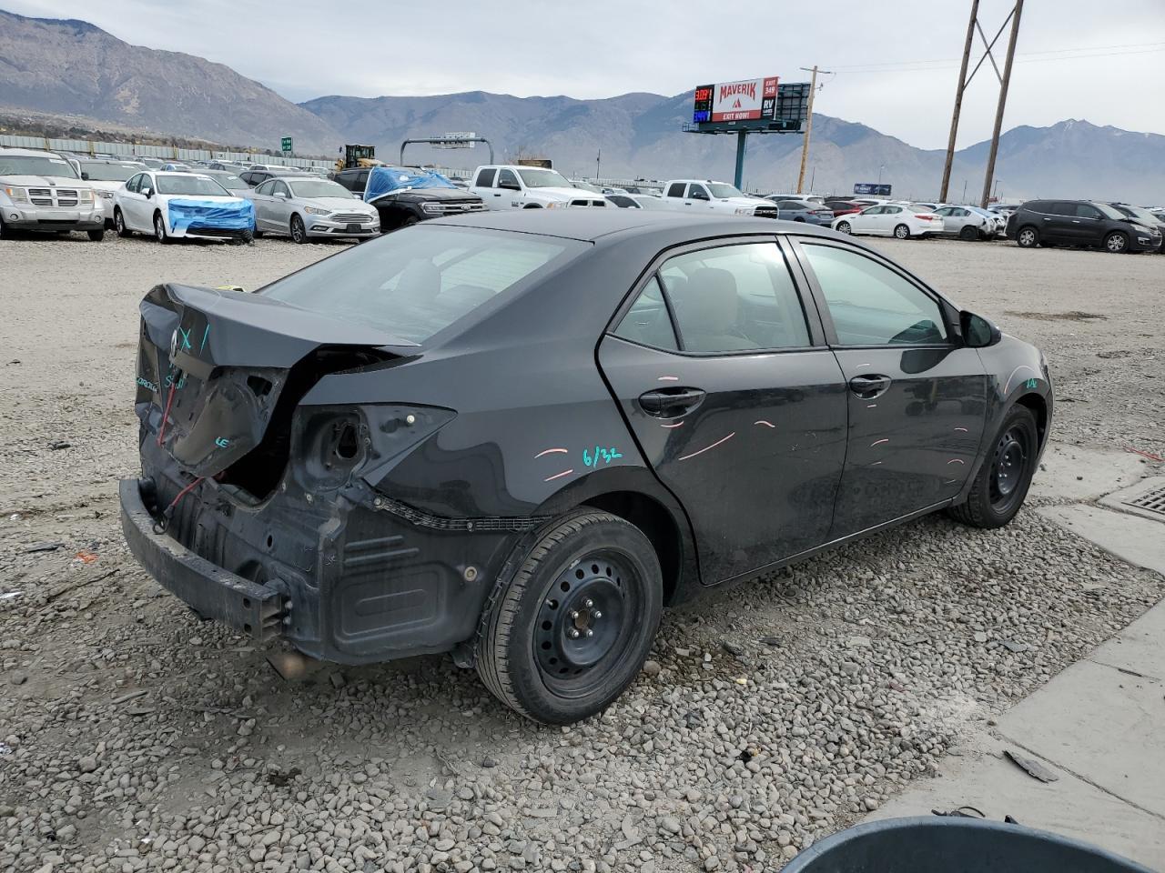 2016 TOYOTA COROLLA