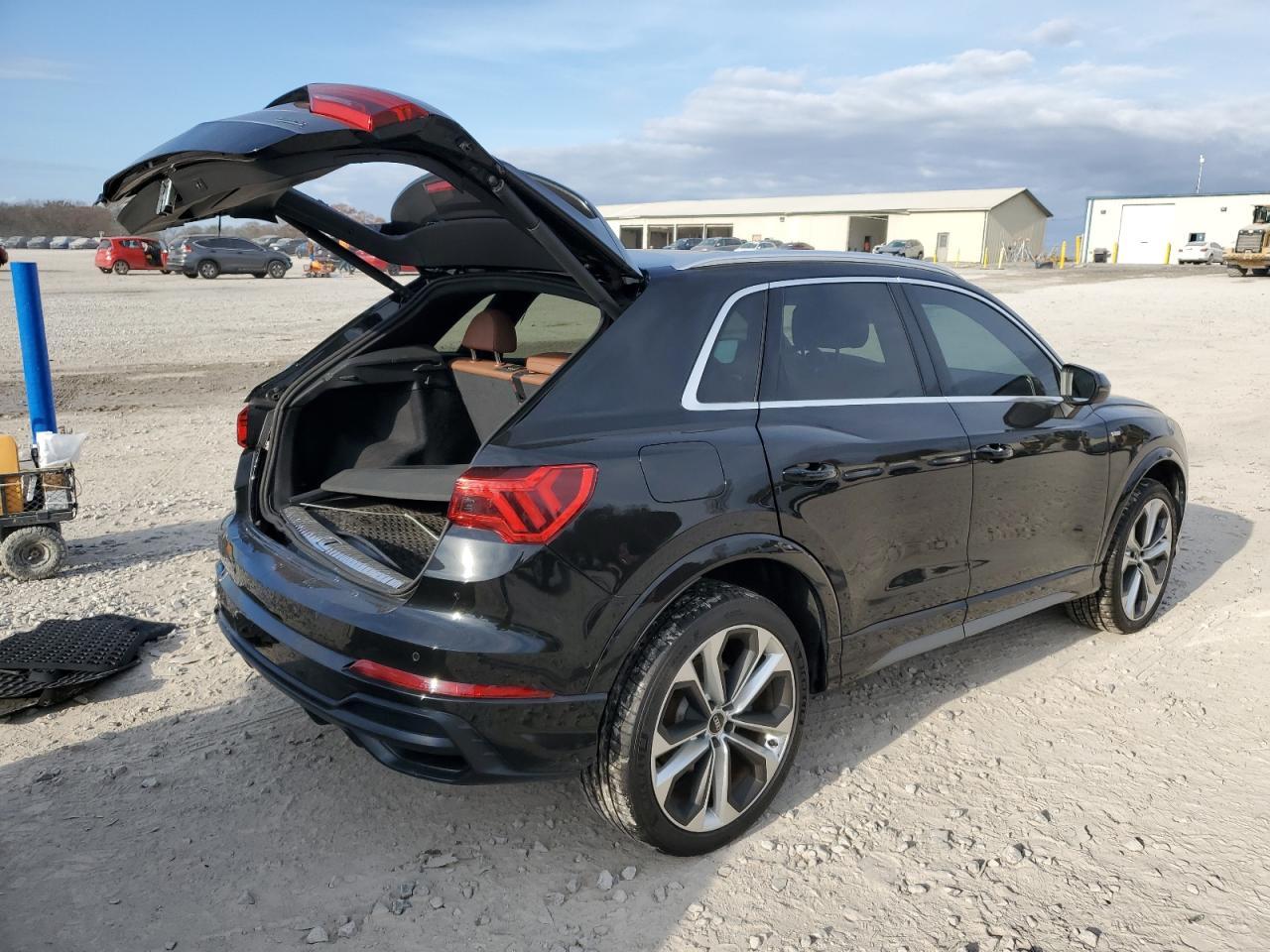 2021 AUDI Q3