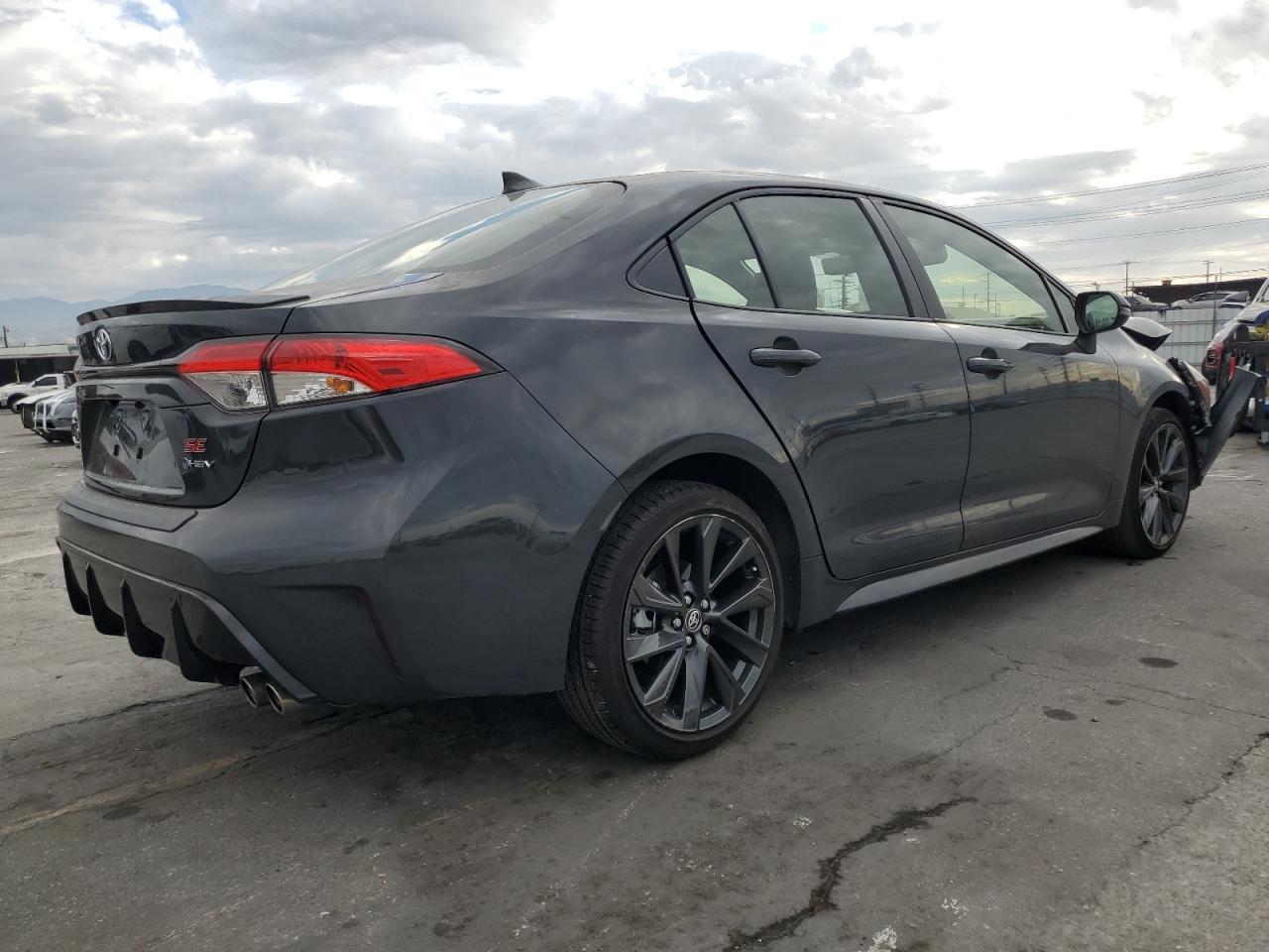 2025 TOYOTA COROLLA