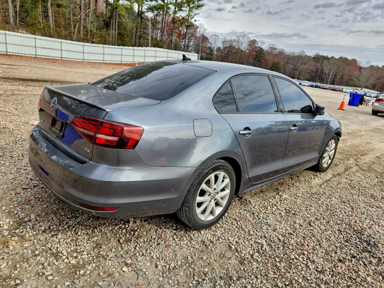 2015 VOLKSWAGEN JETTA
