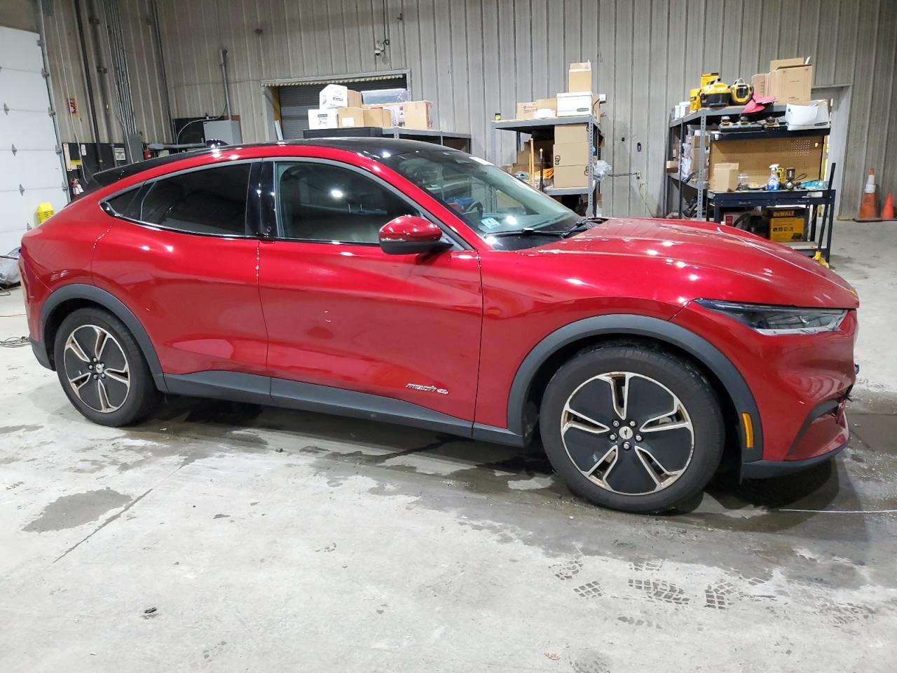2021 FORD Mustang Mach-E