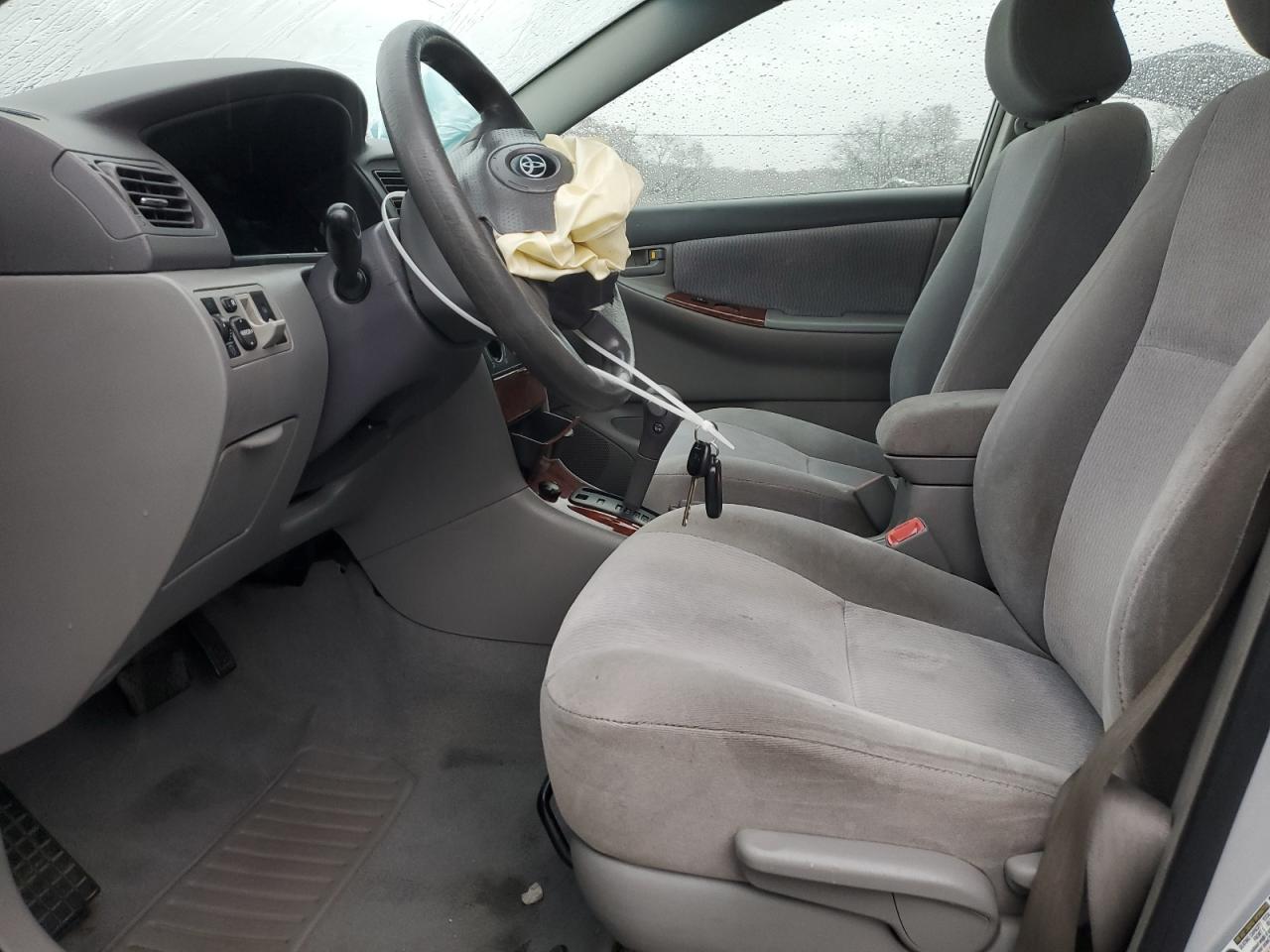 2005 TOYOTA COROLLA