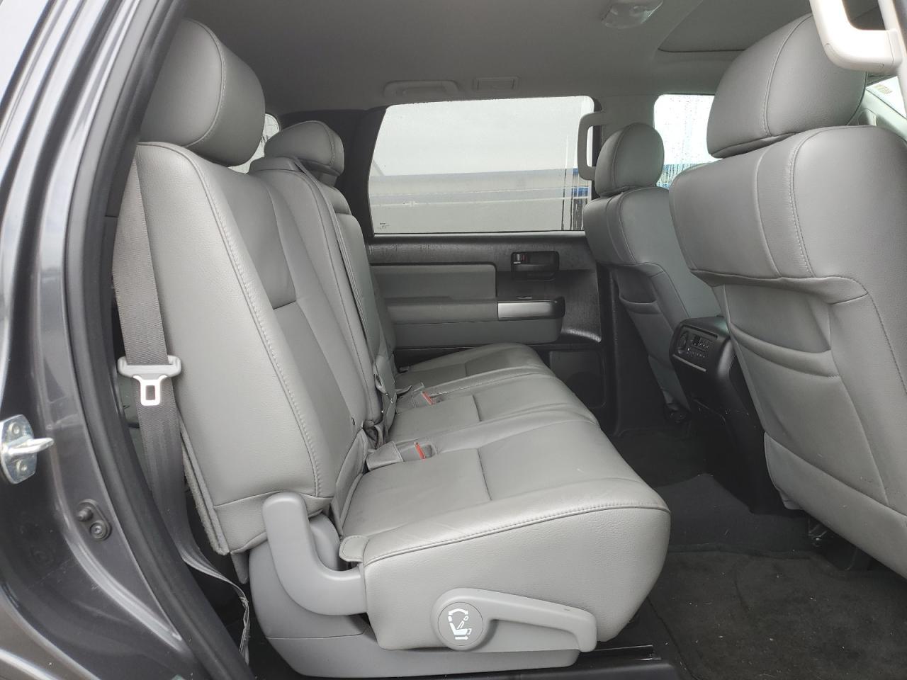 2019 TOYOTA Sequoia