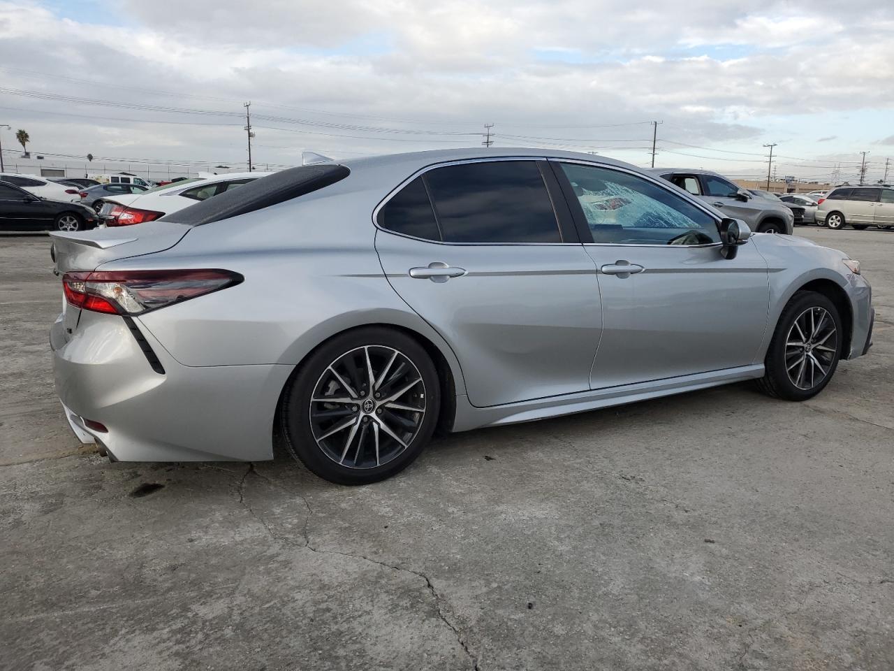 2023 TOYOTA CAMRY