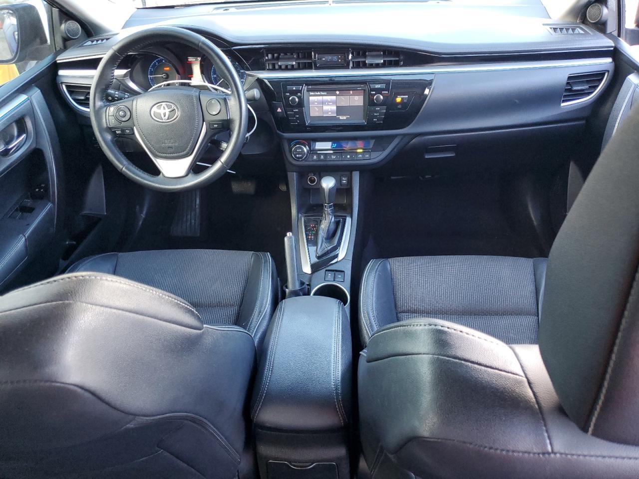 2015 TOYOTA COROLLA