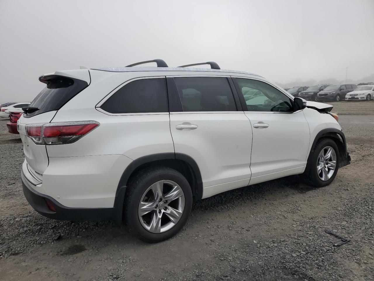 2015 TOYOTA HIGHLANDER