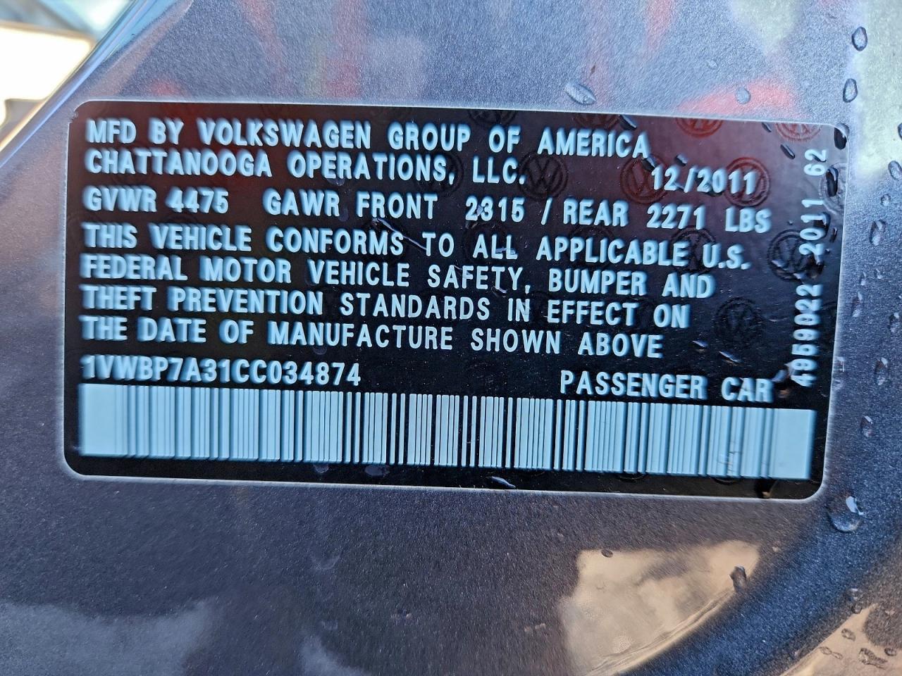 2012 VOLKSWAGEN Passat