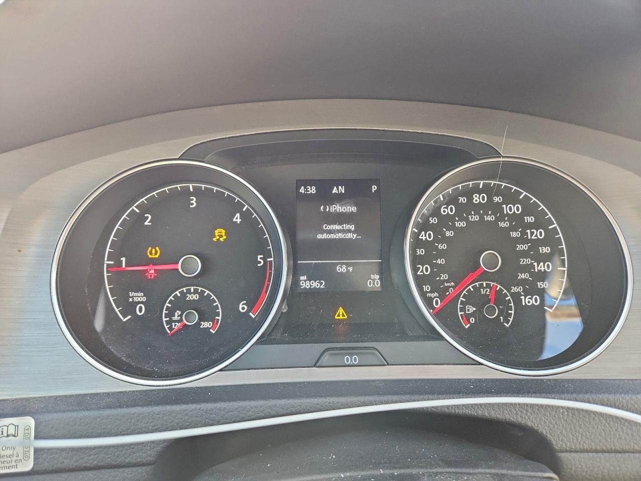 2015 VOLKSWAGEN GOLF