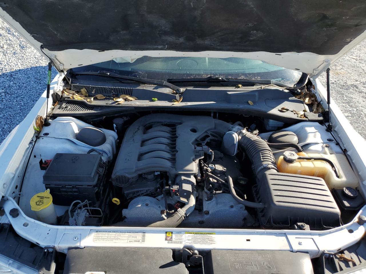2010 CHRYSLER 300
