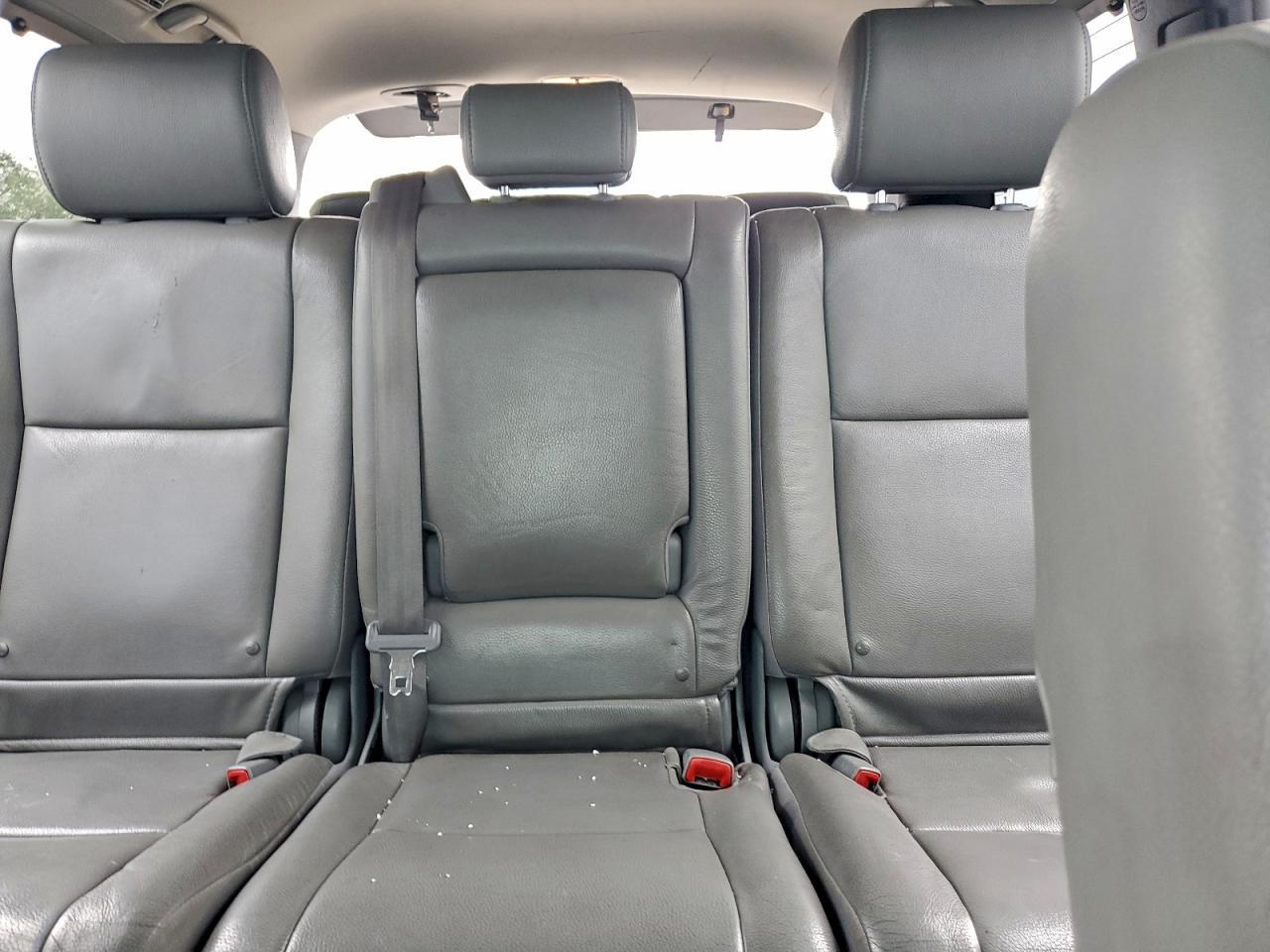 2017 TOYOTA Sequoia