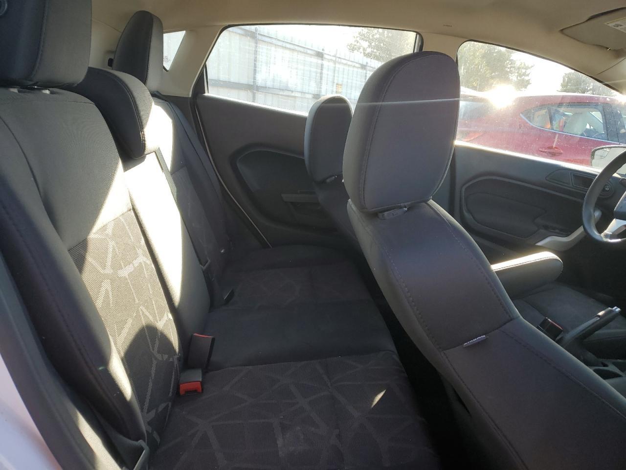 2012 FORD Fiesta