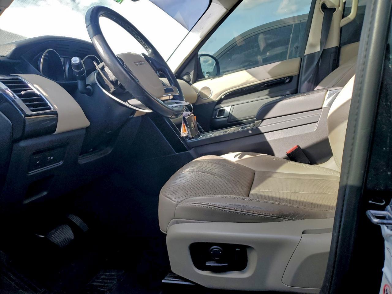 2020 LAND ROVER Discovery