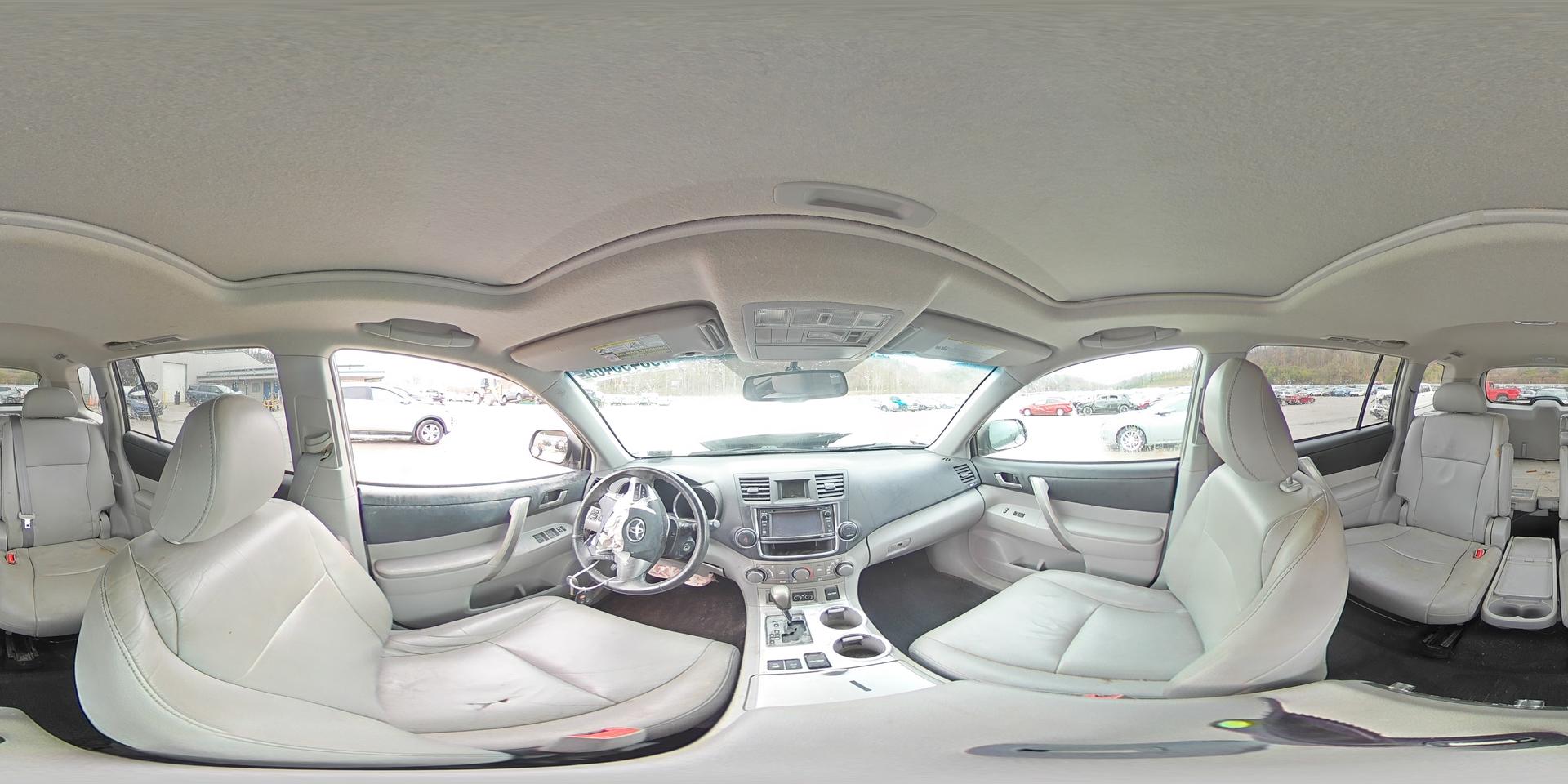 2013 TOYOTA HIGHLANDER