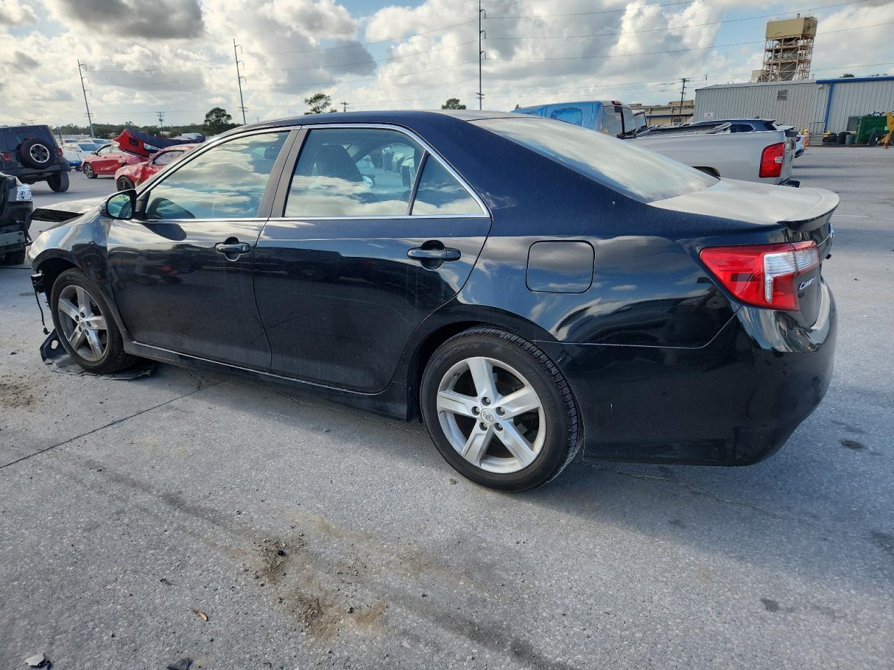 2012 TOYOTA CAMRY