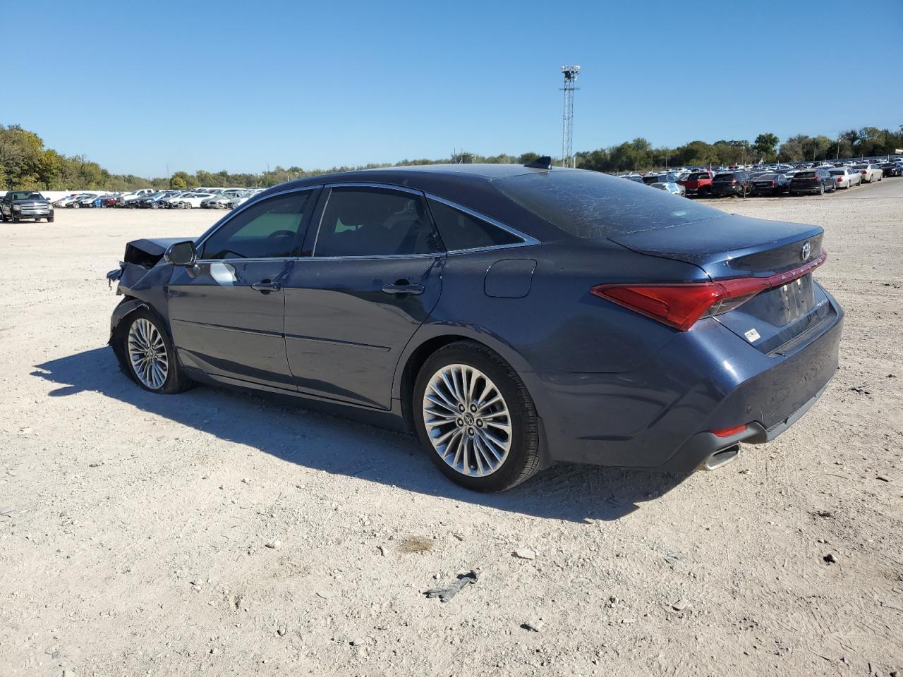 2020 TOYOTA Avalon