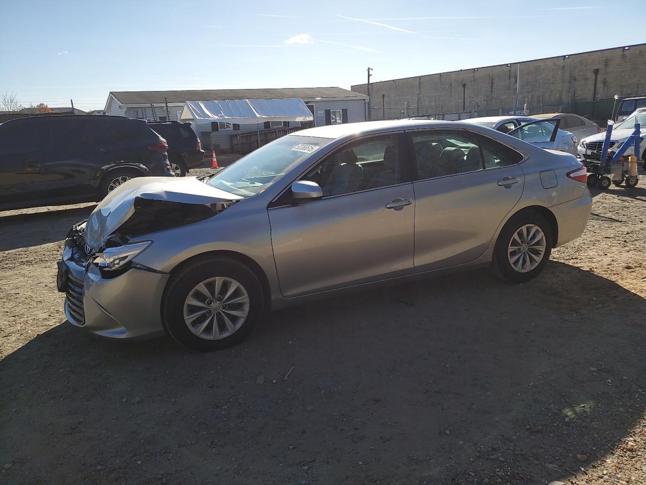 2015 TOYOTA CAMRY