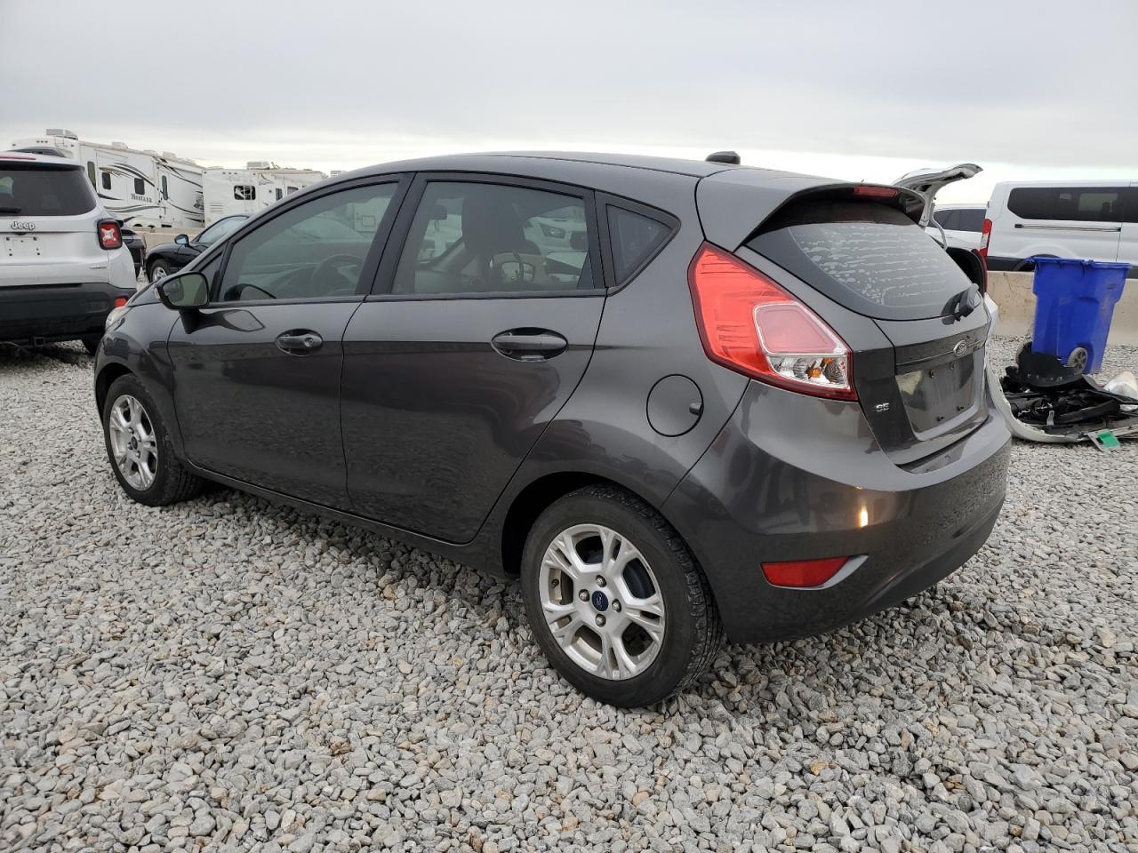 2016 FORD Fiesta