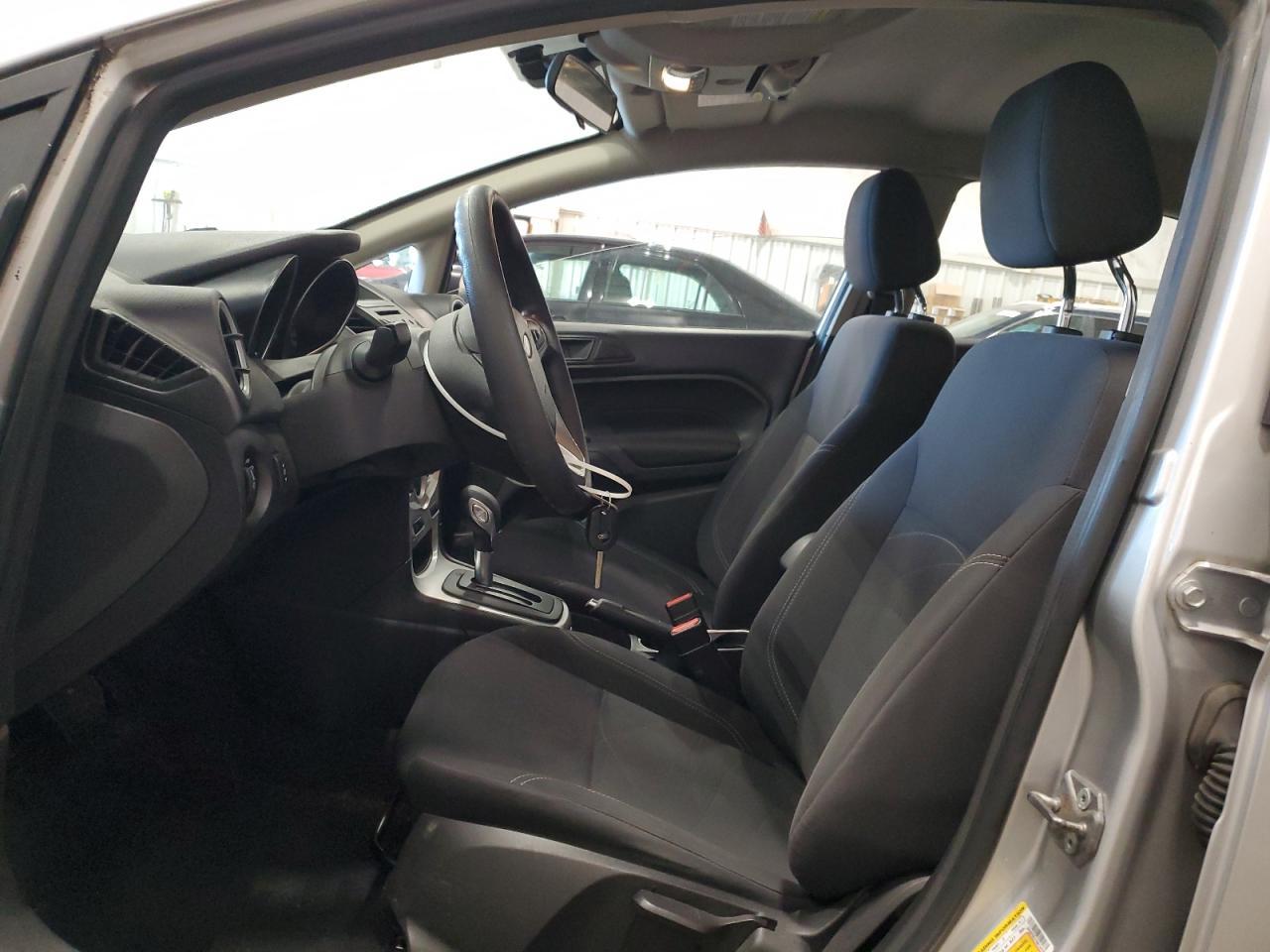 2017 FORD Fiesta