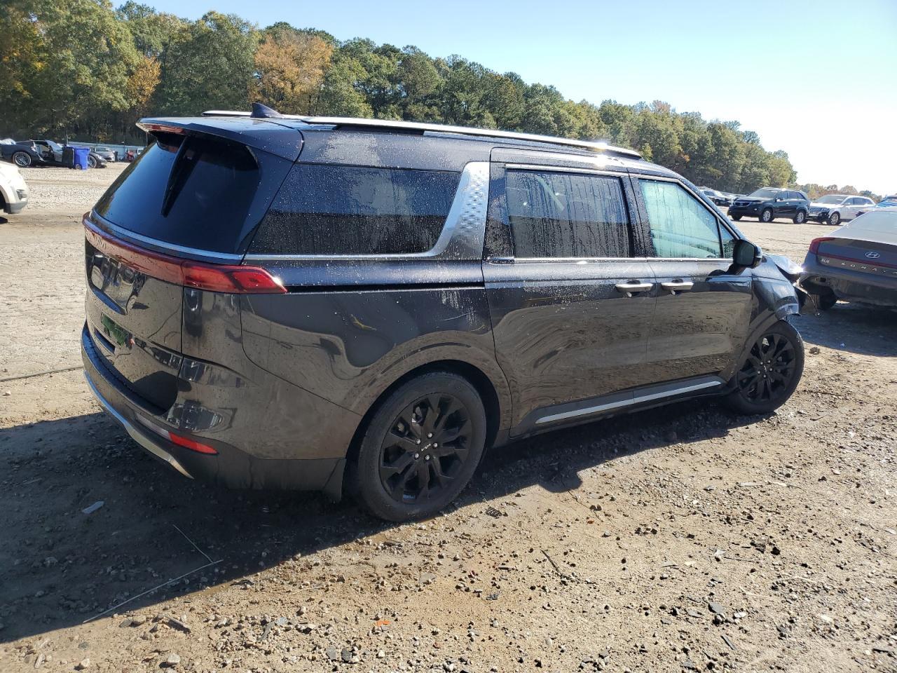 2023 KIA Carnival