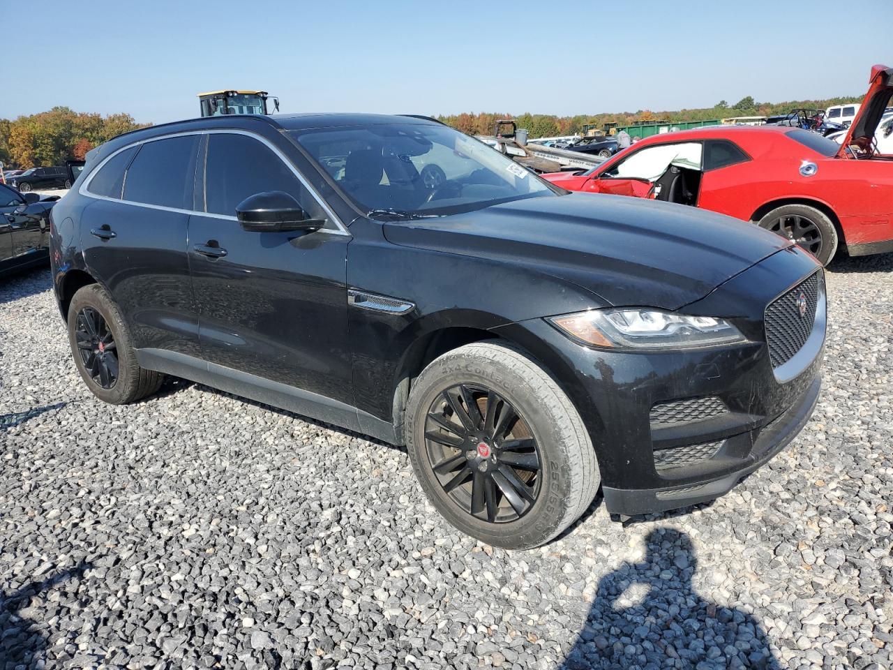 2017 JAGUAR F-Pace