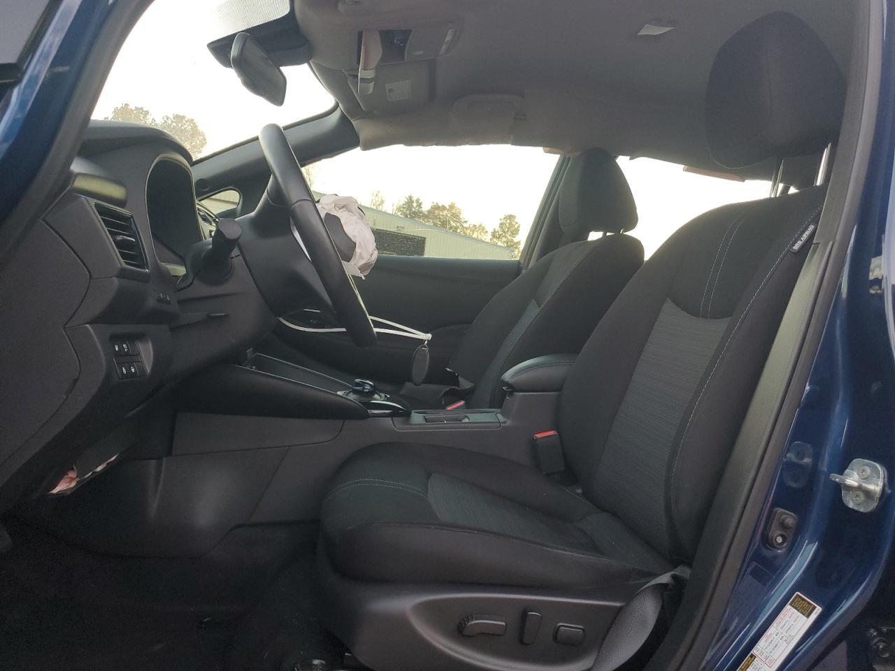 2023 NISSAN LEAF