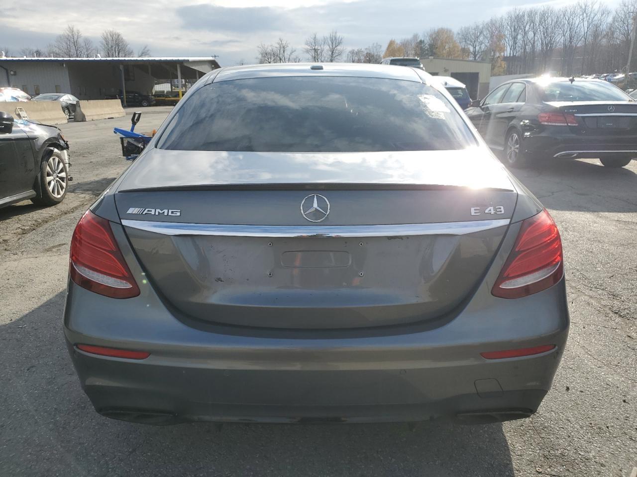 2017 MERCEDES-BENZ E-Class