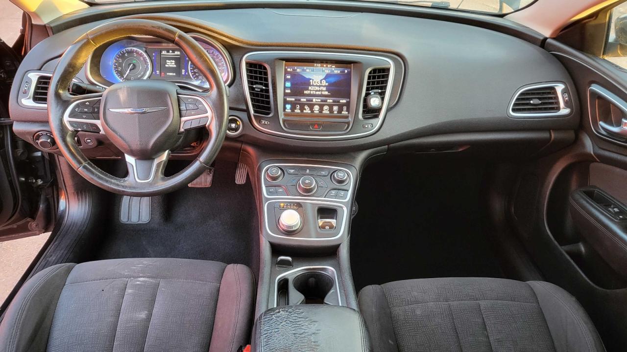 2015 CHRYSLER 200