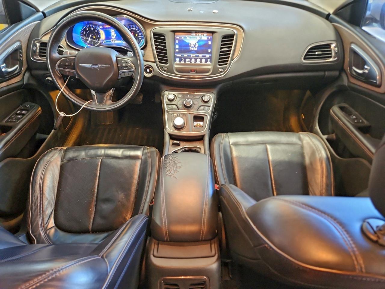 2015 CHRYSLER 200