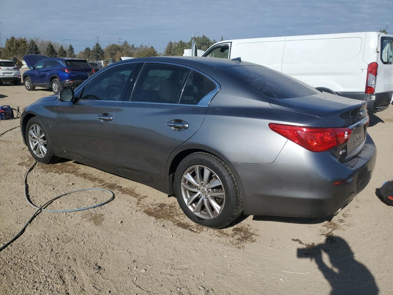 2015 INFINITI Q50