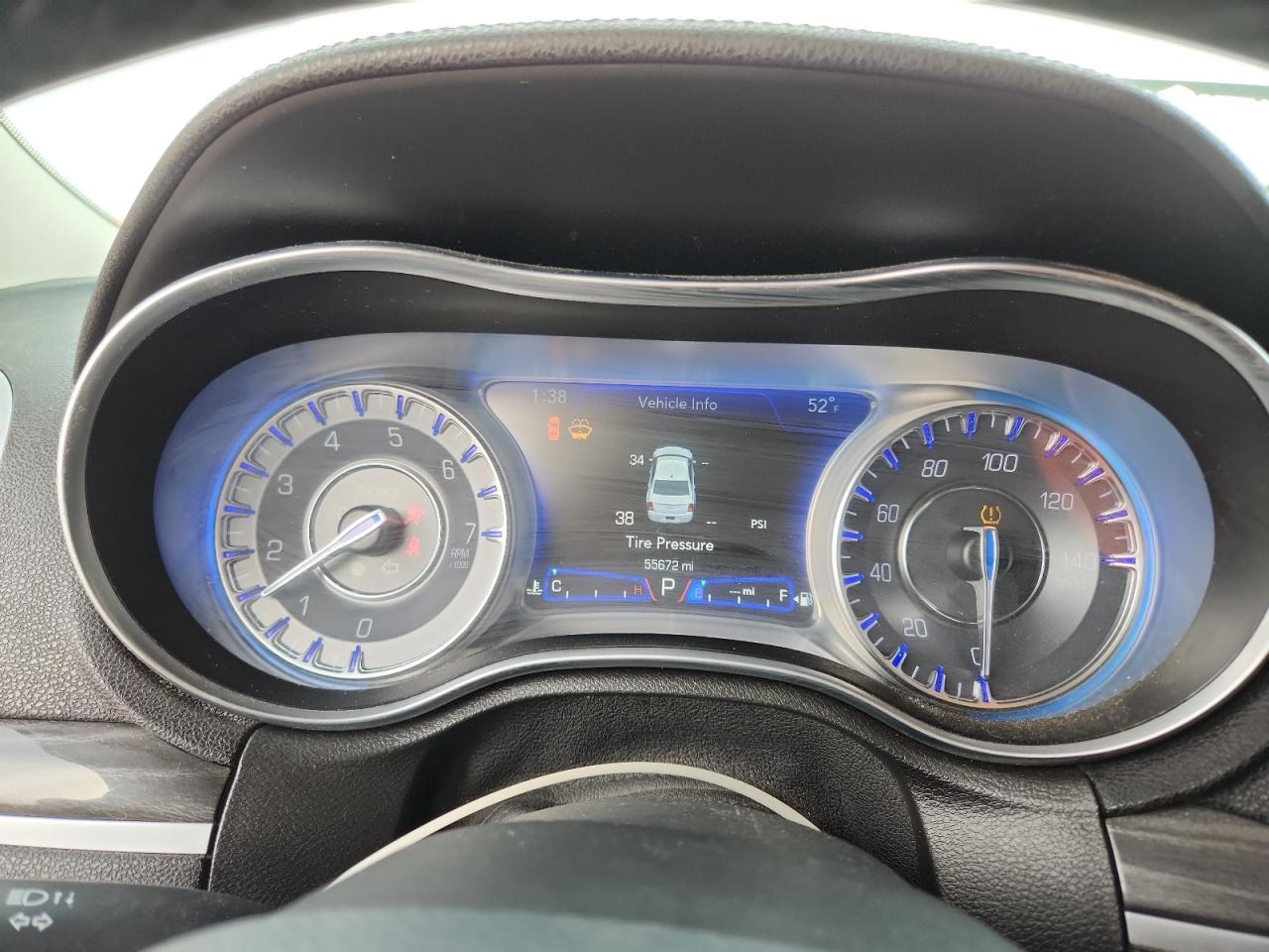 2019 CHRYSLER 300