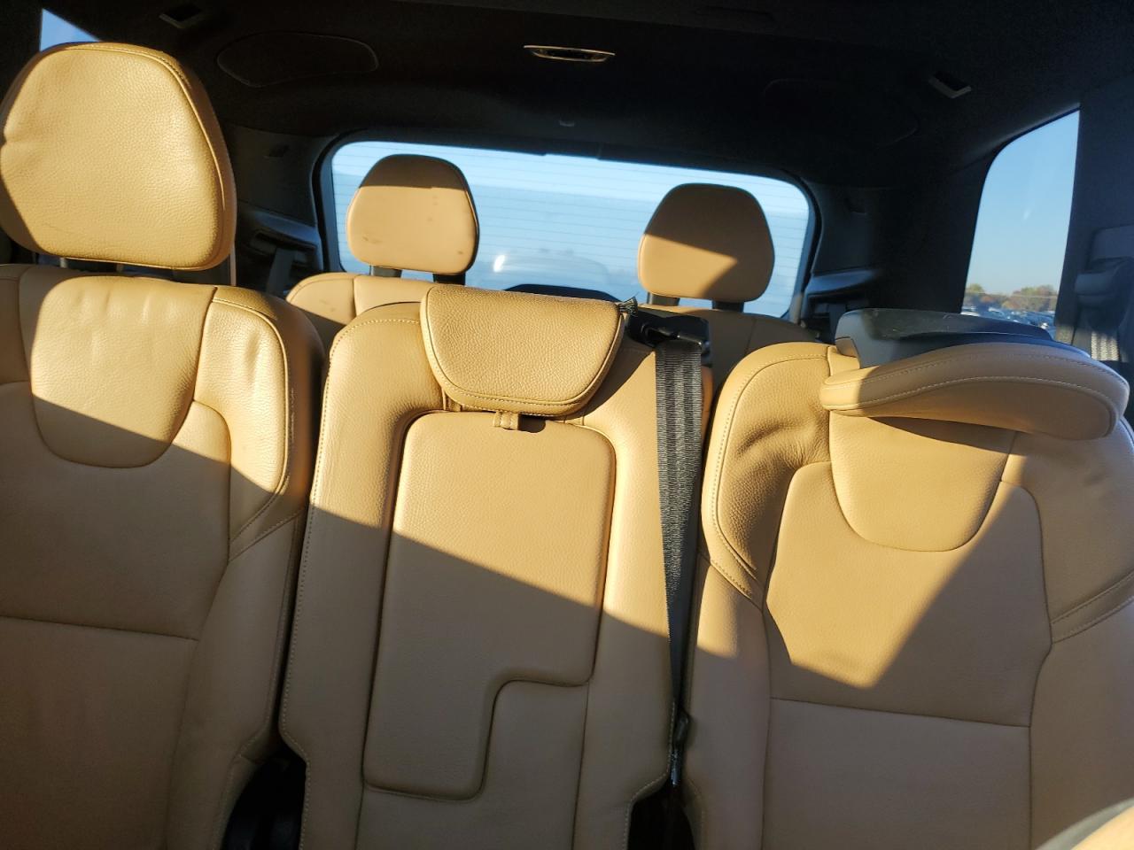 2018 VOLVO XC90