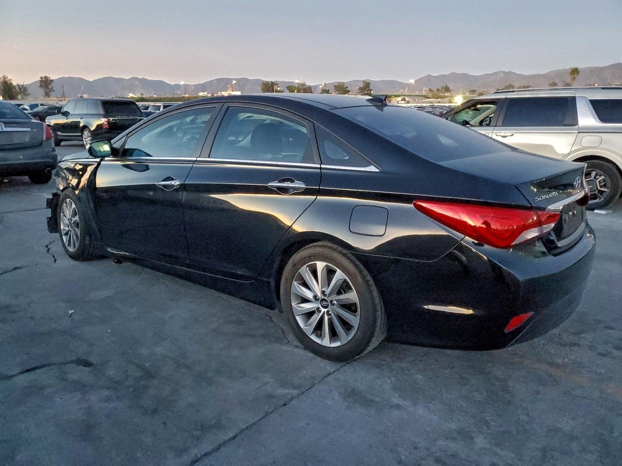 2014 HYUNDAI SONATA