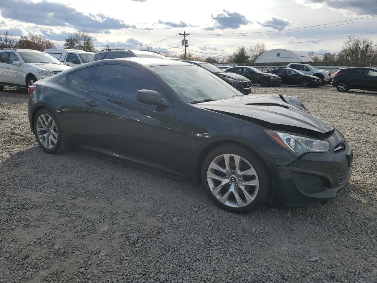 2013 HYUNDAI GENESIS