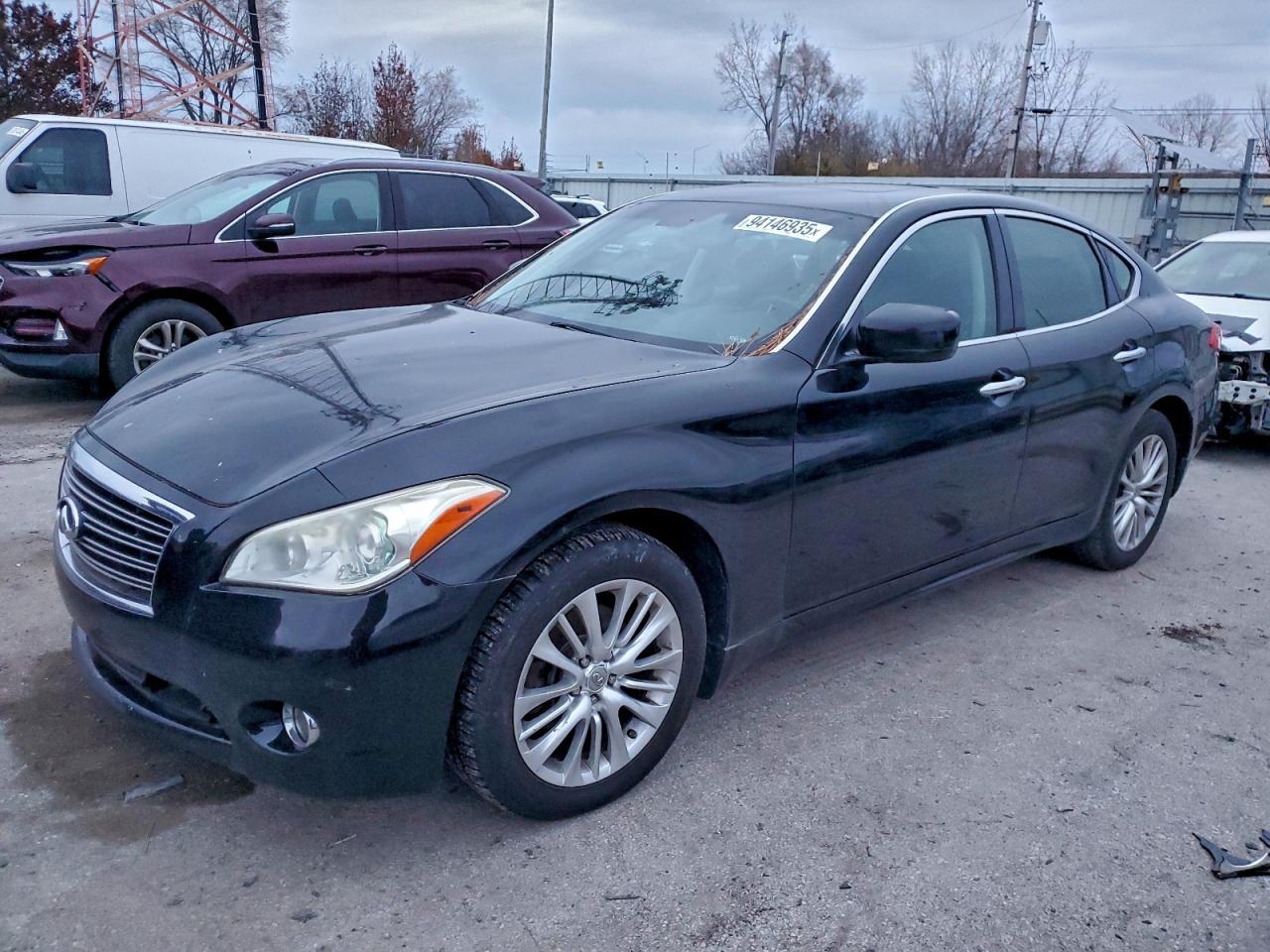 2012 INFINITI M37