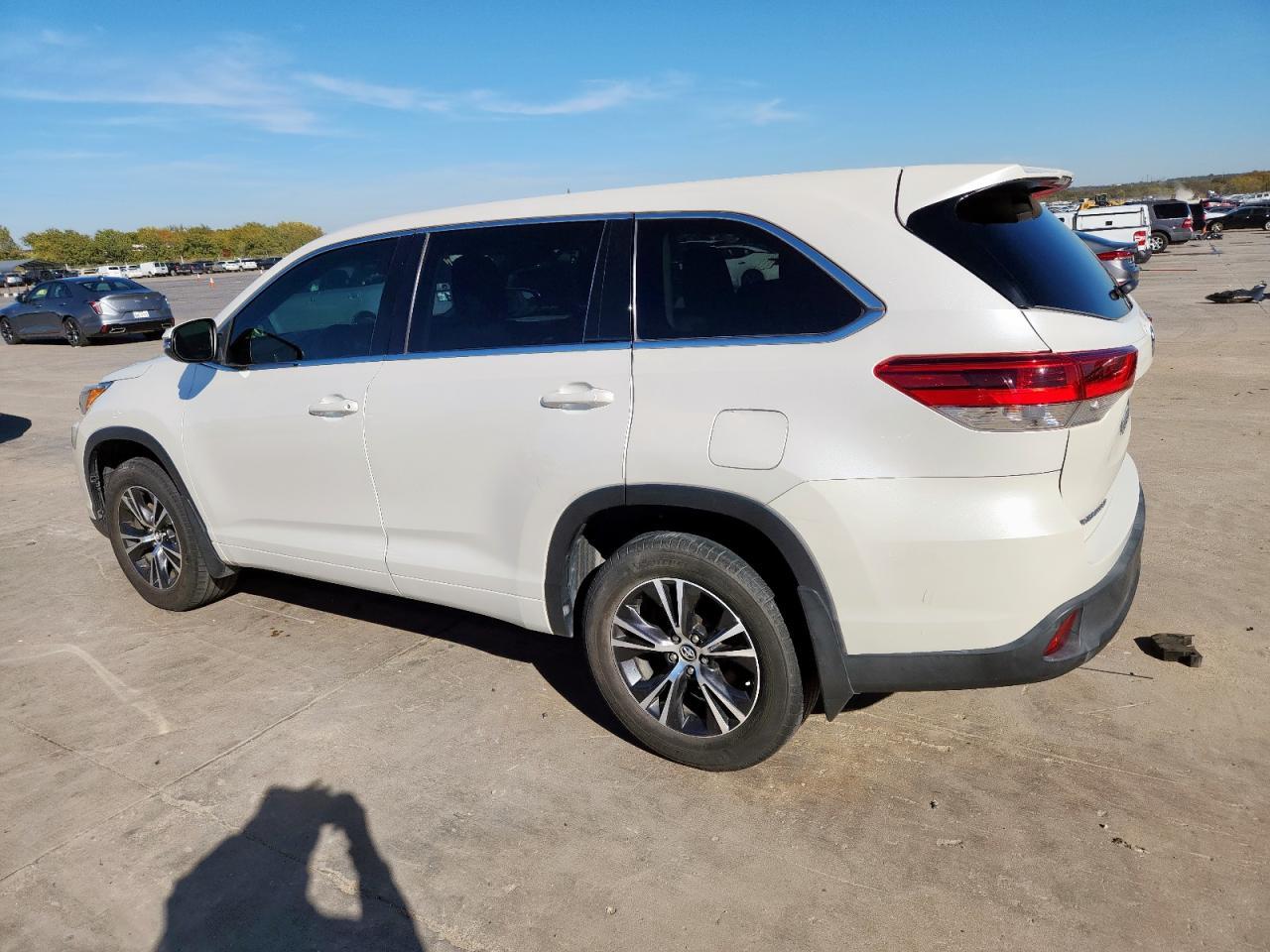 2018 TOYOTA HIGHLANDER