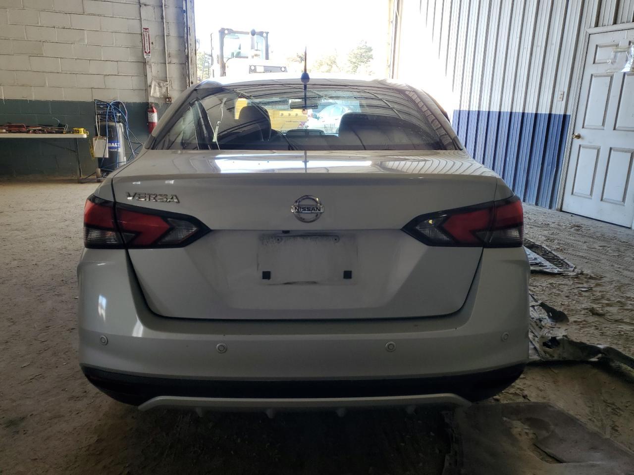 2020 NISSAN VERSA