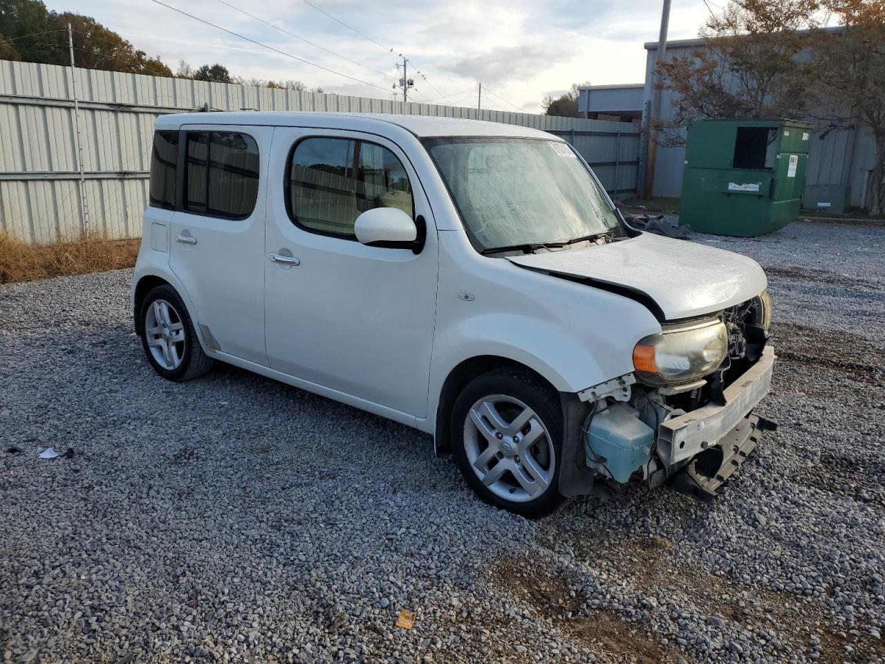 2013 NISSAN CUBE