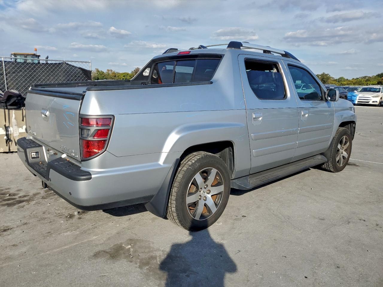 2014 HONDA Ridgeline